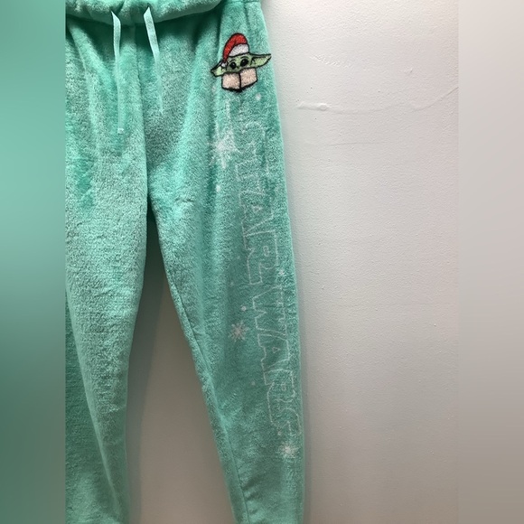 Disney Star Wars Size S Green X-MAS GROGU Holiday Juniors Sweatsuit. Preloved - Picture 3 of 7